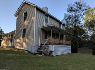 102 Stephens St, Eden, NC 27288