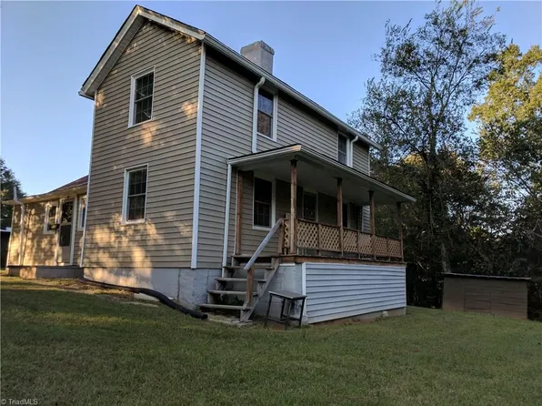 102 Stephens St, Eden, NC 27288