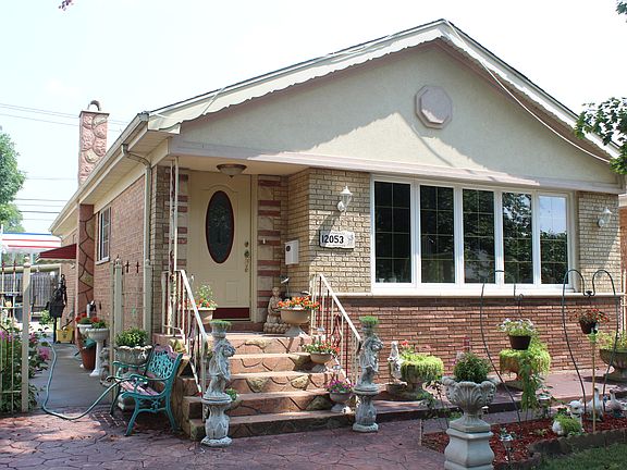 3rd image of 12053 Artesian Ave