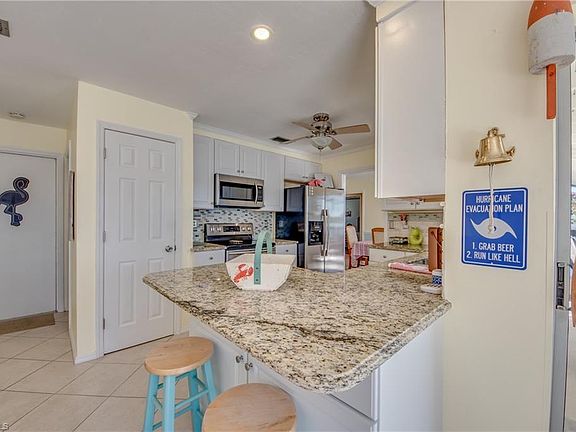 5th image of 516 Cape Coral Pkwy W