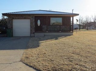 316 N Broadway Ave, Duke, OK 73532