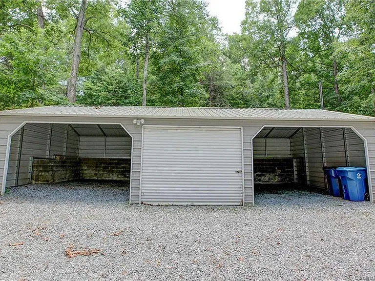 6702 Emerald Isle Dr — Photo 28