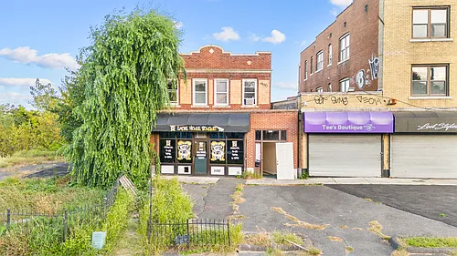 2580 Main St Photo 1