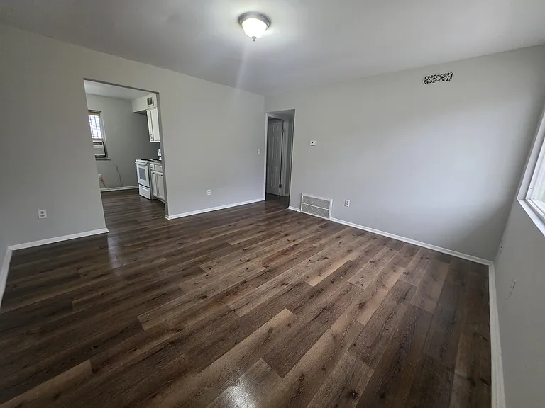 2398 Velma Ave — Photo 3