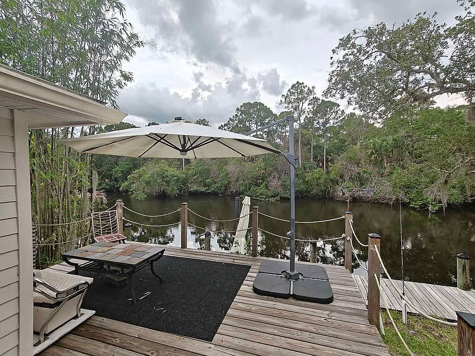1st image of 8001 SE Paradise Dr