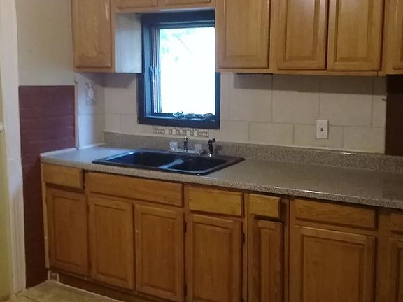 4th image of 234 Schuele Ave