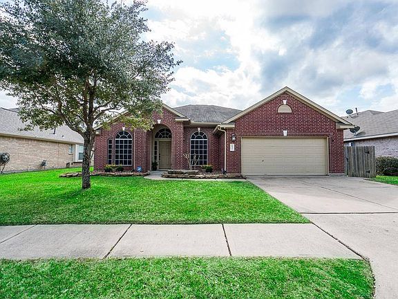 2nd image of 18327 Cobblestone Dr