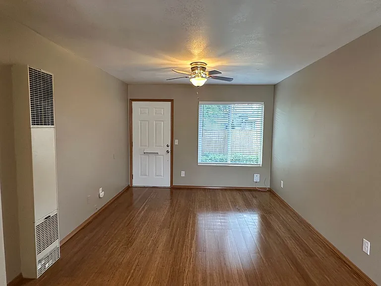3334-3408 SE 55th Ave — Photo 6