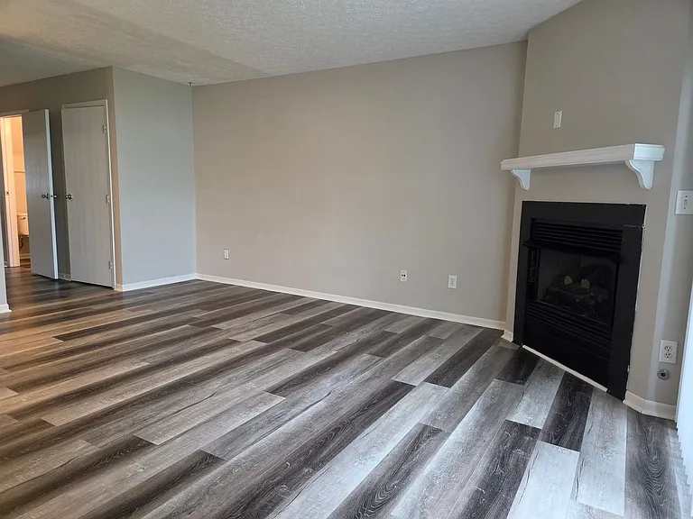6696 Axtel Dr — Photo 6