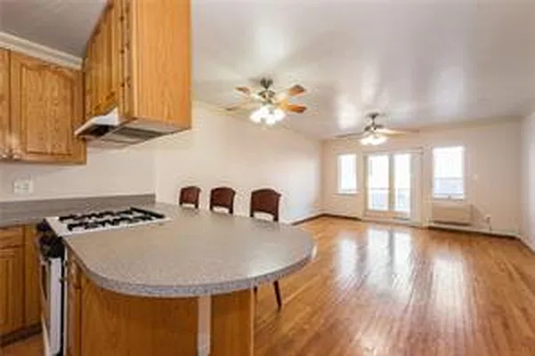 Rented by Remax Edge | media 28