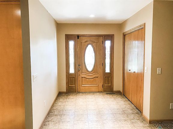 5th image of 18393 Wass Ave