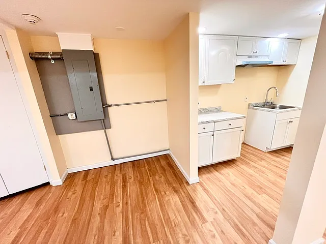 407 Temple St #B — Photo 7