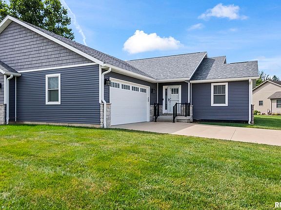 3rd image of 600 Burberry Ln