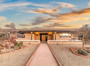1160 N La Canoa, Green Valley, AZ 85614