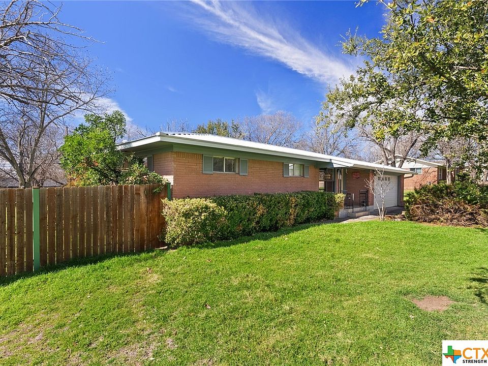 104 N Willis St, Lampasas, TX 76550 Zillow