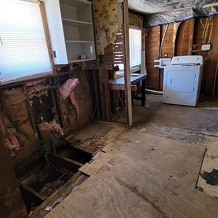 4th image of 115 W Himes St
