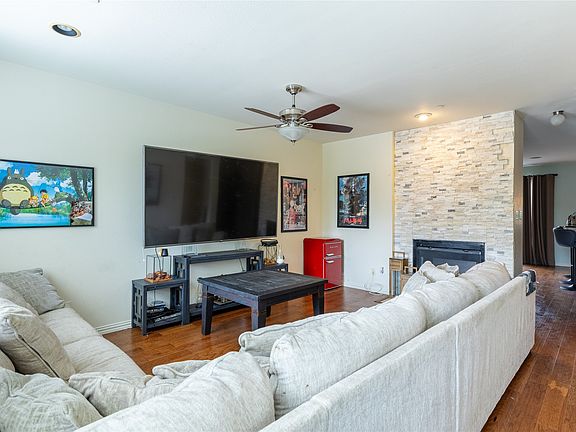 5th image of 2529 Jacobson Dr
