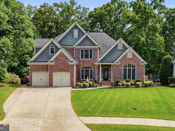 715 Crescent Cir, Canton, GA 30115