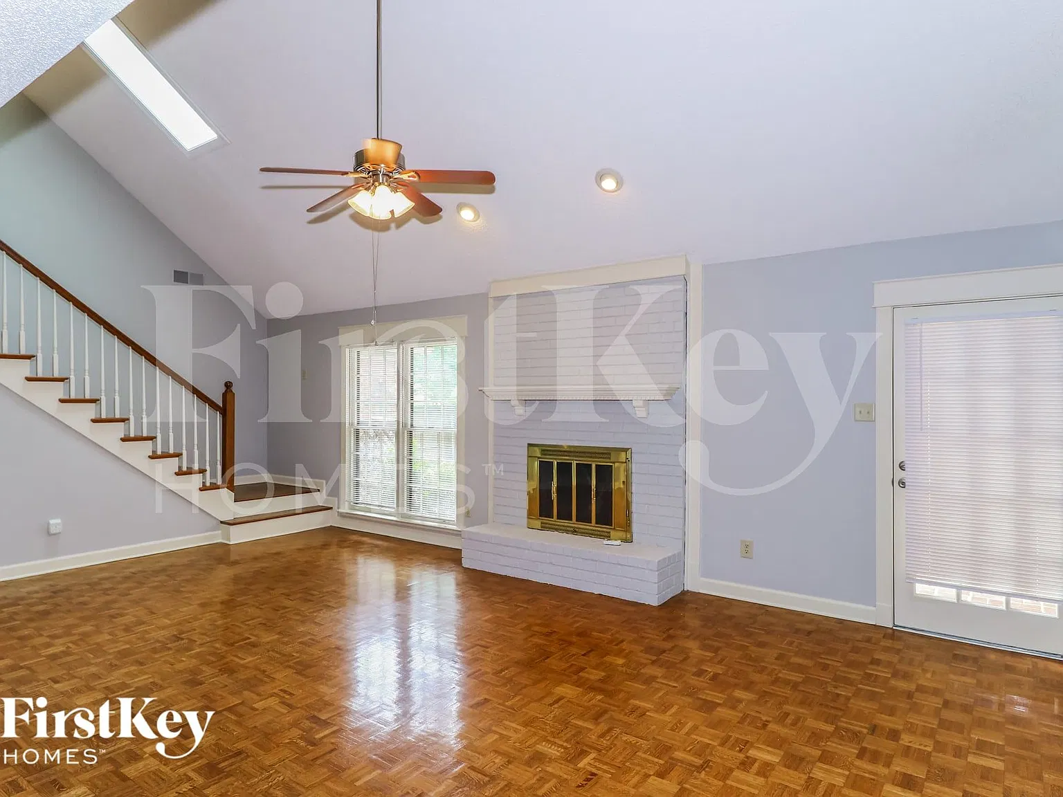 4 bed, 2.0 bath, 2748 sqft, $2,690 — Photo 3