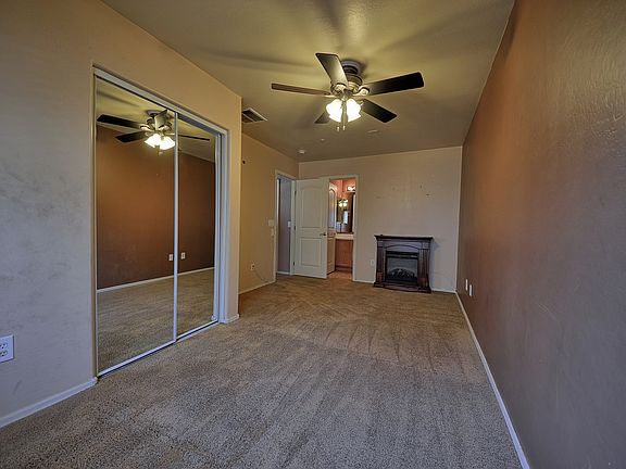 3rd image of 4064 E Windsor Dr