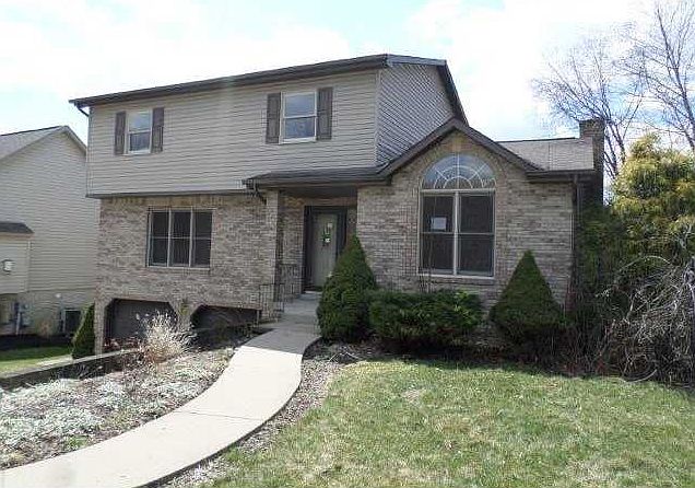 1st image of 196 Boyce Park Dr