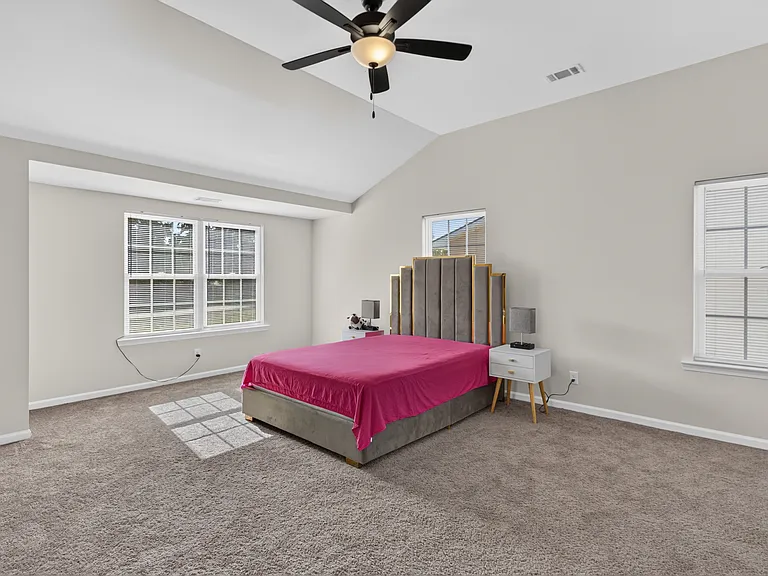 118 Juniper Dr — Photo 35