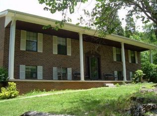 2614 Hill Ct, Maryville, TN 37803