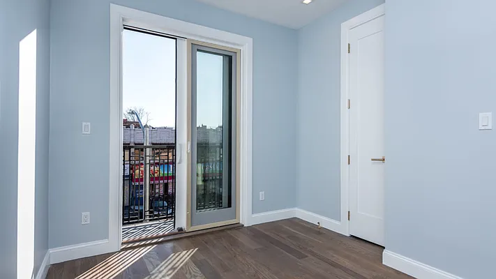 Rented by Nooklyn NYC LLC | media 4