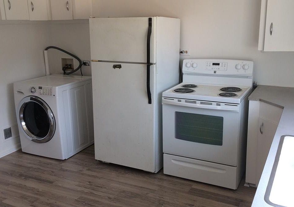 1st image of 2071 S Lincoln St
