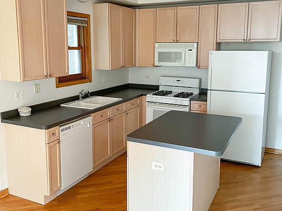 2nd image of 2714 N Wayne Ave #2N
