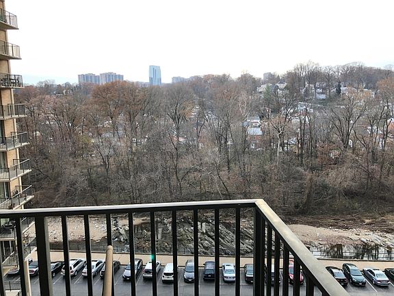 5th image of 4600 S 4 Mile Run Dr APT 622