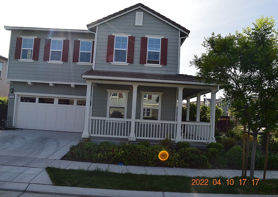 1st image of 564 E Marcello Ave
