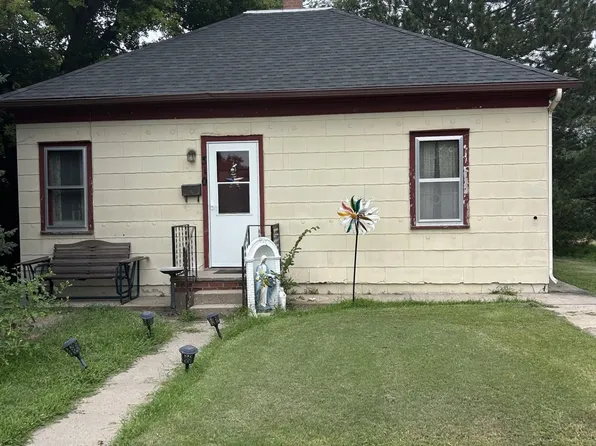 310 S 2nd St, Atwood, KS 67730