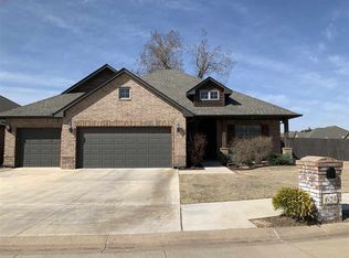 624 Minco Rd, Enid, OK 73701