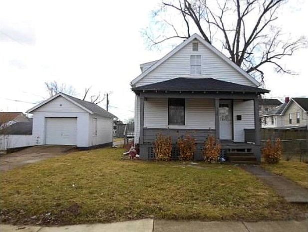 1st image of 730 E Water St