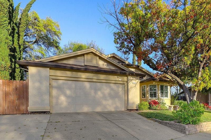 1st image of 8332 Crestshire Cir