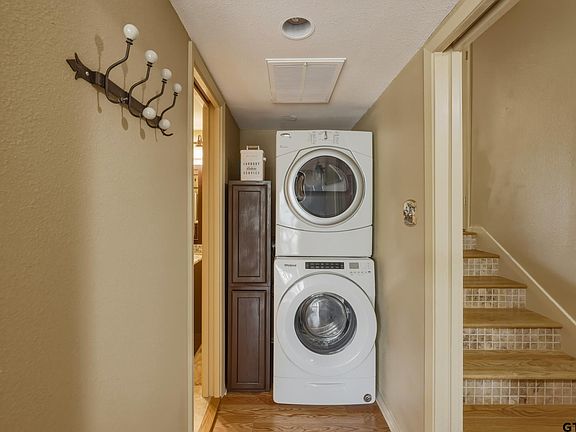5th image of 178 Holly Hill Cir #229H