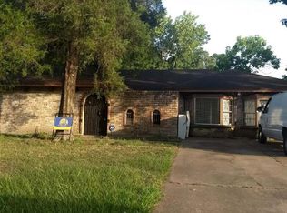 5034 Hollybrook Ln, Houston, TX 77039