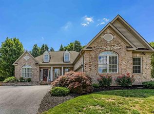 1245 Laurel Oak Ln, York, PA 17403