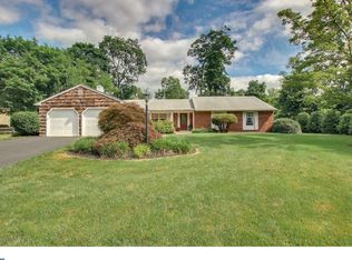 910 Lanyard Rd, Yardley, PA 19067