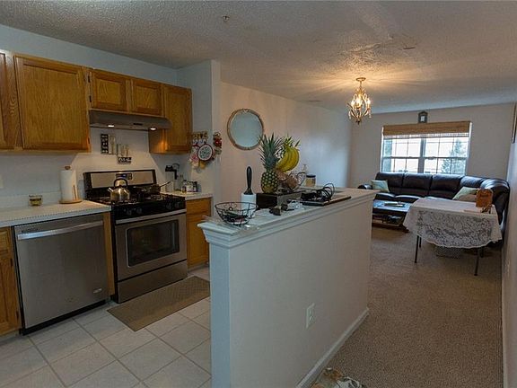 4th image of 112 Prestwick Way