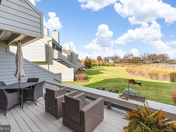 5th image of 9792 Martingham Cir #B1