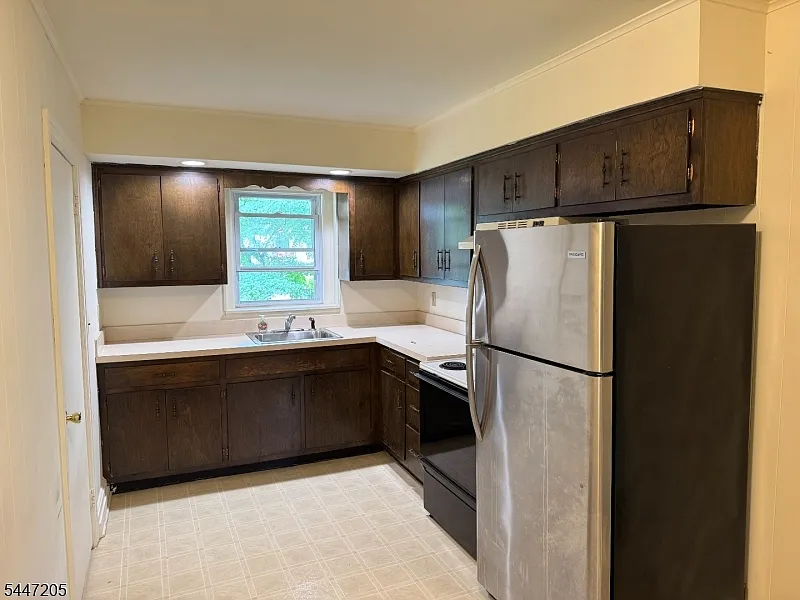 1 bed, 1.0 bath, $1,800 — Photo 4