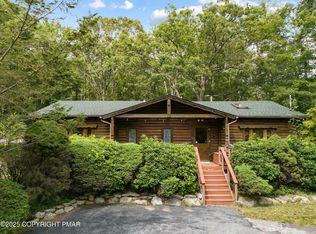 456 Devils Hole Rd, Cresco, PA 18326