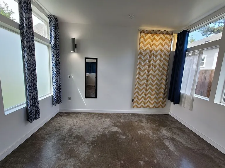 7234 N Denver Ave — Photo 9