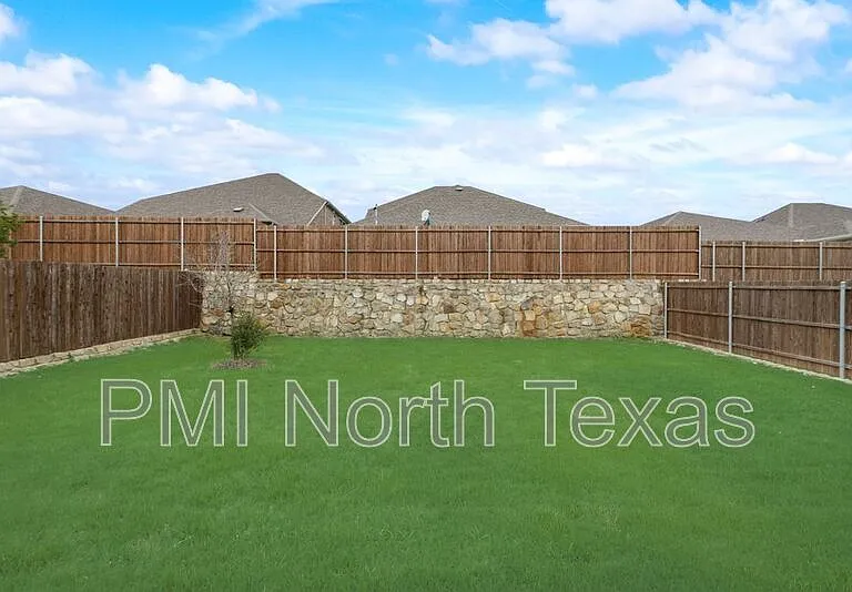 214 Stonehollow Way — Photo 20