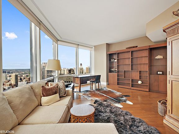 4th image of 401 N Wabash Ave Unit 37F