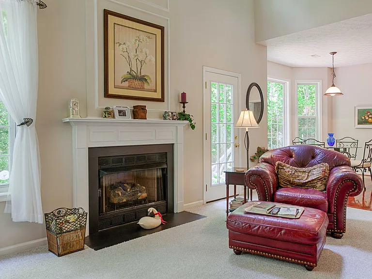 4716 Regents Park — Photo 7