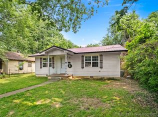 317 W Cedar St, Stilwell, OK 74960