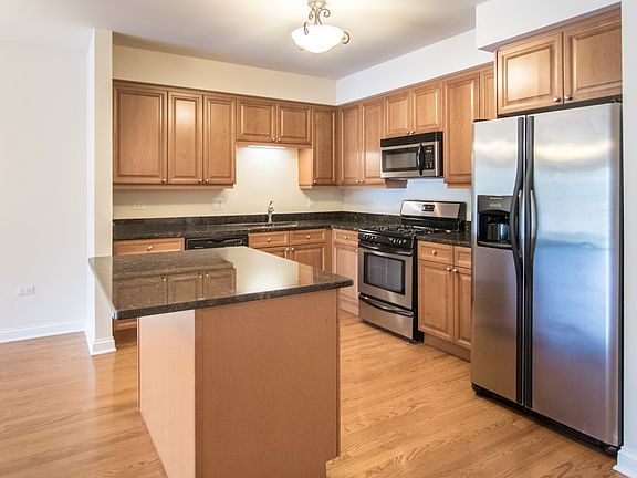 2nd image of 6493 N Northwest Hwy APT 306